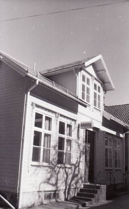 Peder Clausens gate 28 - Biblioteket