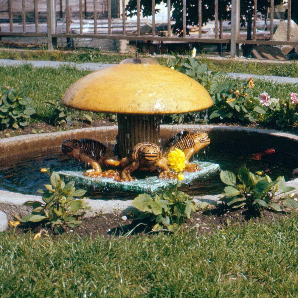 Fontenen Paddehatt med fire frosker, populært kalt Paddå, cirka 1965