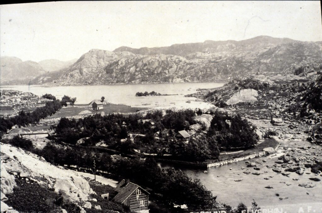 Elverhøy i 1890-åra