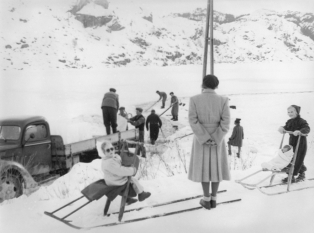 Isskjæring på Slettebøvannet