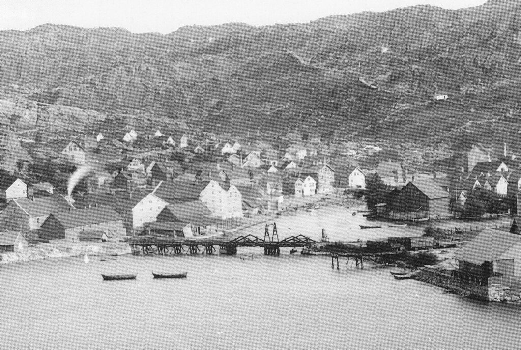 Den første jernbanebrua over Lundeåne, ca. 1880