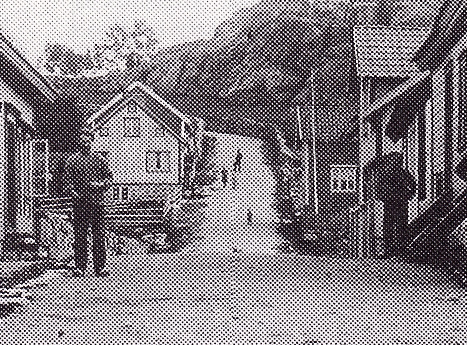 Gamleveien. Svingen og bakken i bakgrunnen kaltes Jerv