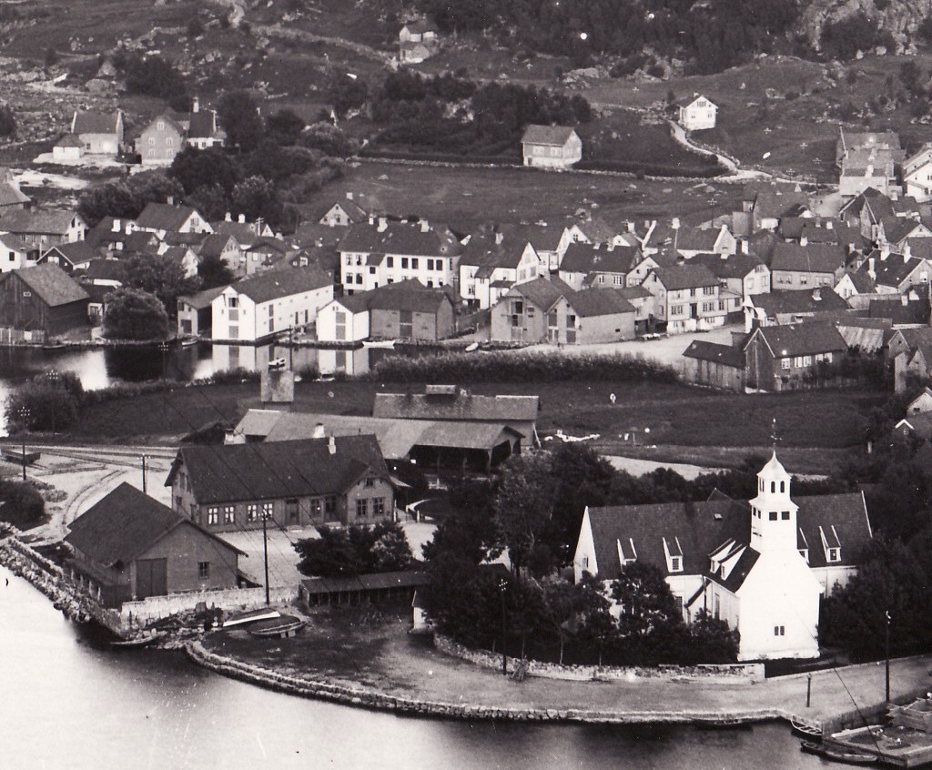 Sandbakken i bakkant, midt i bildet (Utsnitt, 1893)
